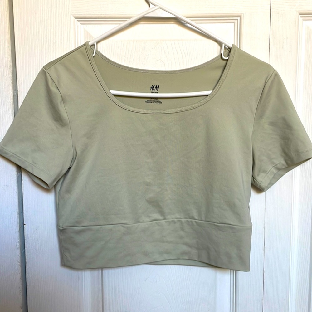 H&M sports crop top in sage green